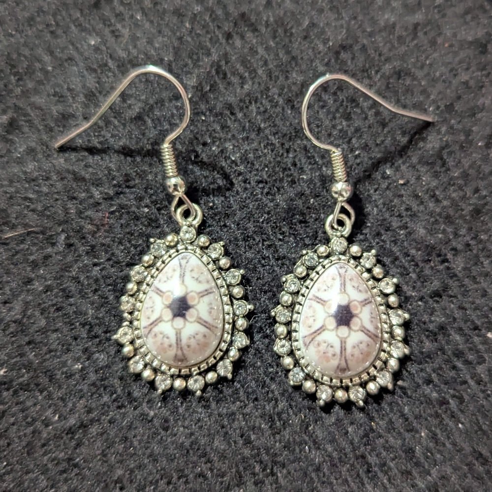 Silver Tone Clear Rhinestone Black And White Teardrop Statement Earrings